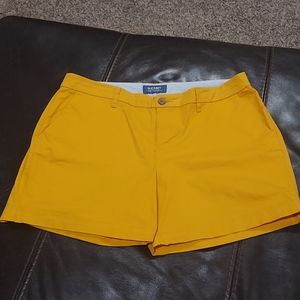 Comfortable shorts worn a handful of times. Washed in cold and hung up to dry.